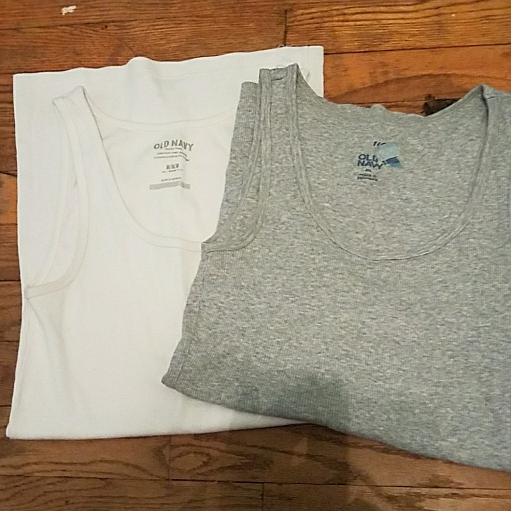 Old Navy set of ribbed tank tops